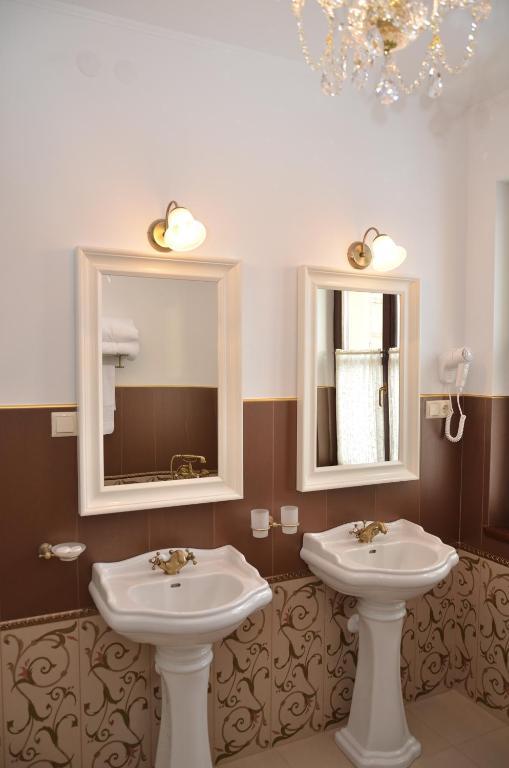 Chateau Royal Hotel Berezovka  Oda fotoğraf