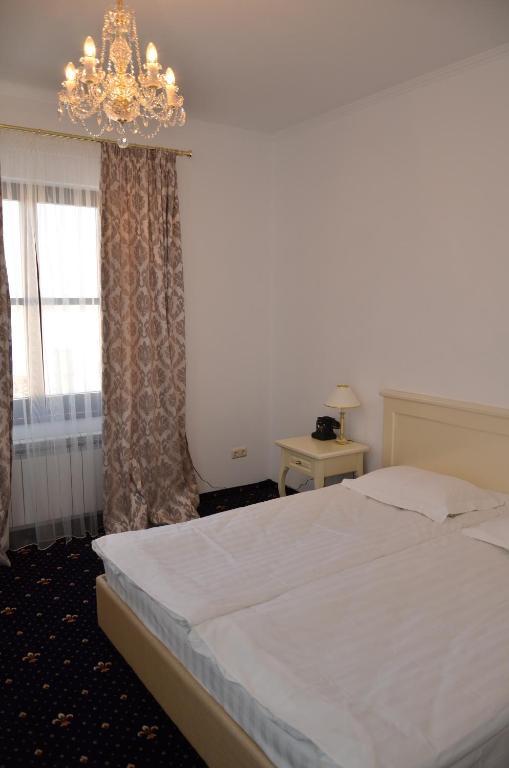 Chateau Royal Hotel Berezovka  Oda fotoğraf