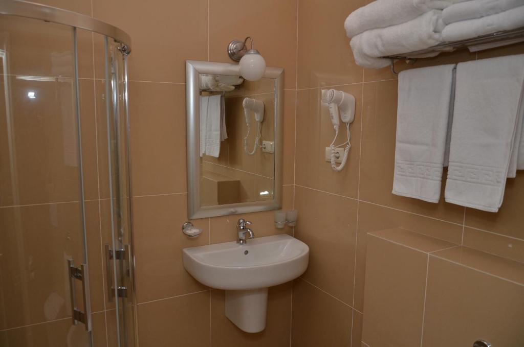 Chateau Royal Hotel Berezovka  Oda fotoğraf