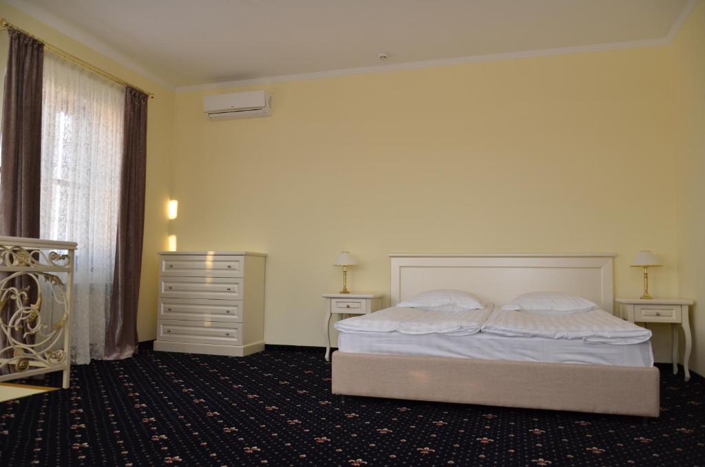 Chateau Royal Hotel Berezovka  Oda fotoğraf