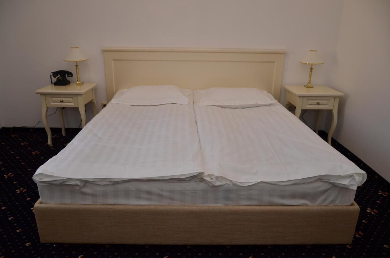Chateau Royal Hotel Berezovka  Oda fotoğraf